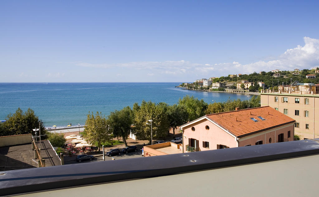 Hotel Vittoria 사프리 외부 사진