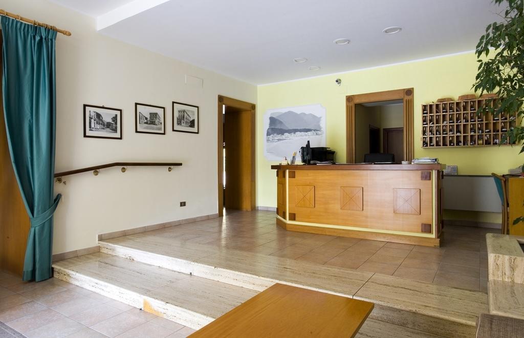 Hotel Vittoria 사프리 외부 사진