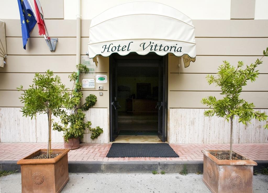 Hotel Vittoria 사프리 외부 사진
